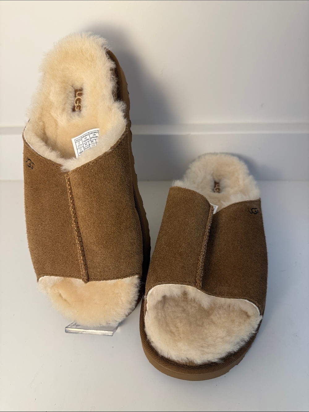 UGG Greenport Brown & Cream Shearling-Lined Slides - Size 7 - Picture 2 of 9